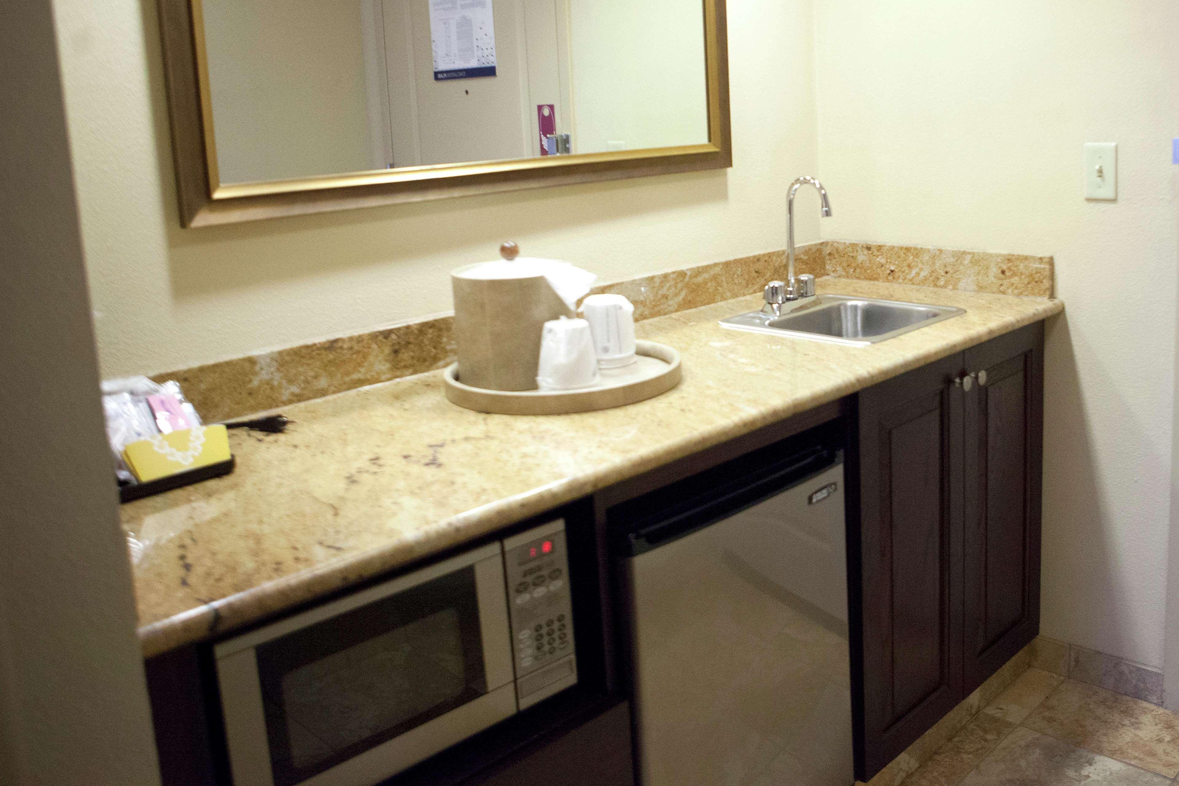 Hampton Inn Rochester-Webster Exterior photo