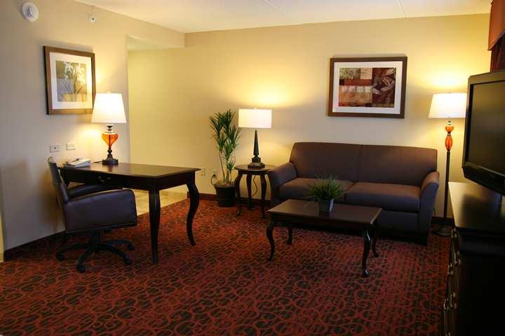 Hampton Inn Rochester-Webster Exterior photo